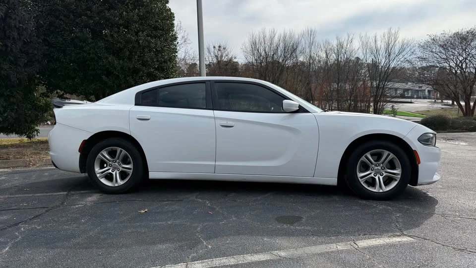 2015 Dodge Charger 7th Gen - Image 4 of 15