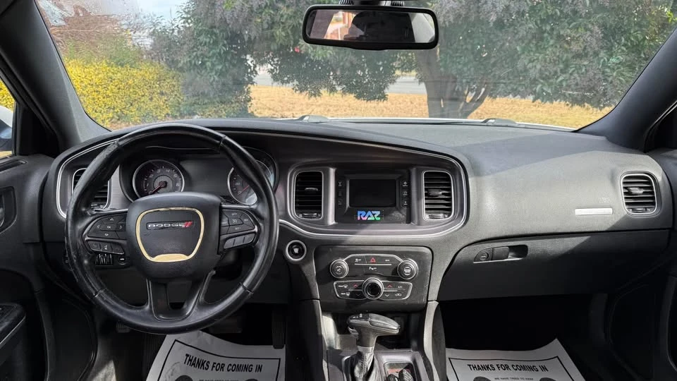 2015 Dodge Charger 7th Gen - Image 11 of 15
