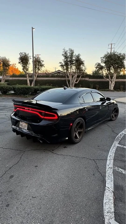 2015 Dodge Charger SRT & 392 7th Gen - Image 5 of 9