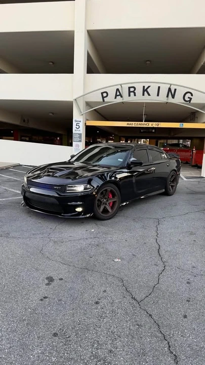 2015 Dodge Charger SRT & 392 7th Gen - Image 2 of 9