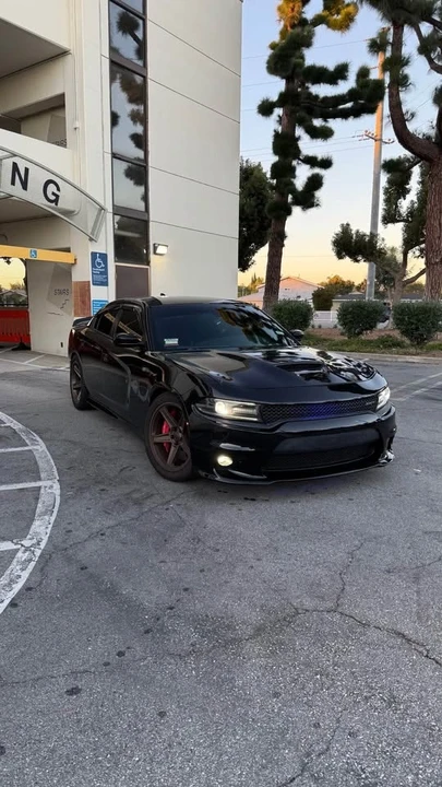 2015 Dodge Charger SRT & 392 7th Gen - Image 6 of 9
