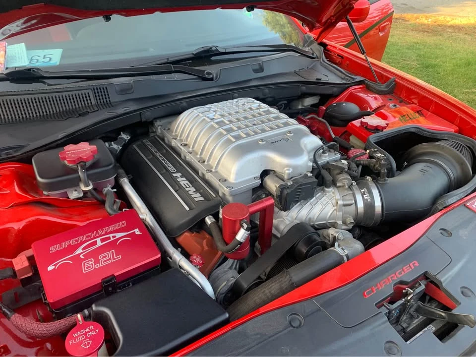 2015 Dodge Charger SRT Hellcat 7th Gen - Image 8 of 11