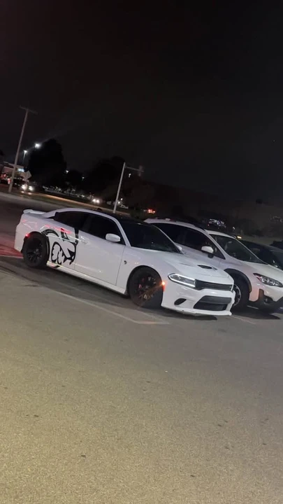 2015 Dodge Charger SRT Hellcat 7th Gen - Image 6 of 6