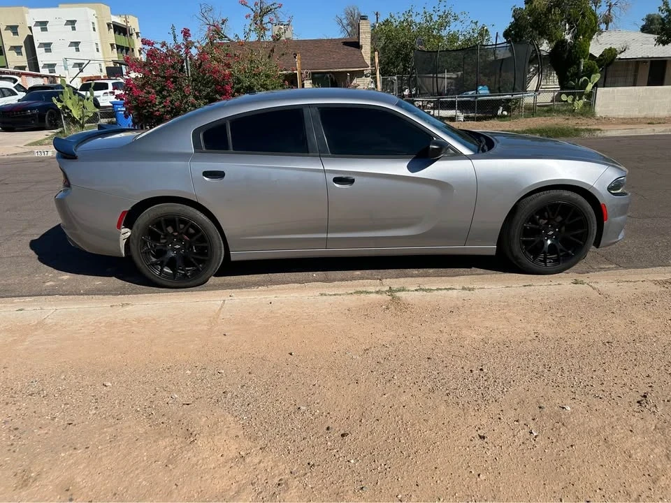 2015 Dodge Charger 7th Gen - Image 4 of 16