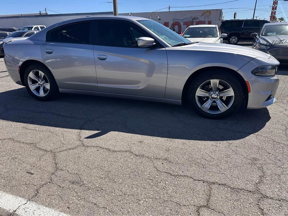 2015 Dodge Charger 6th Gen - Image 6 of 17