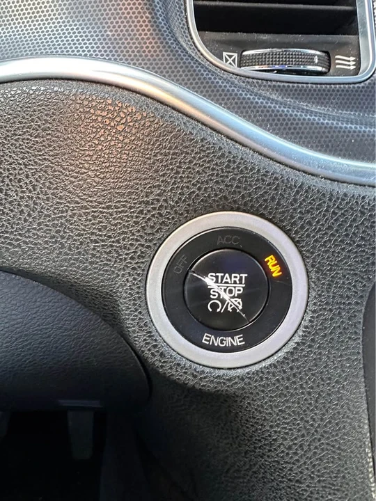2015 Dodge Charger 6th Gen - Image 15 of 17