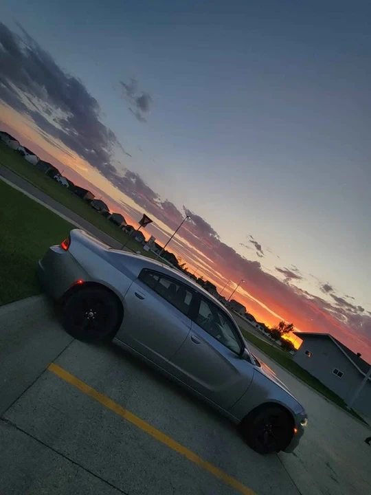 2015 Dodge Charger 7th Gen - Image 2 of 8