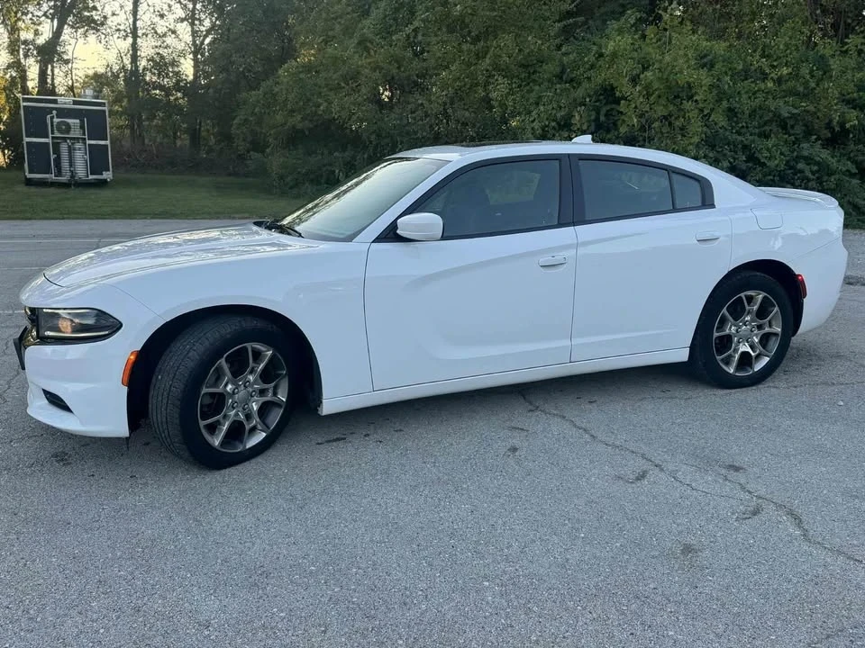 2015 Dodge Charger 6th Gen - Image 2 of 13