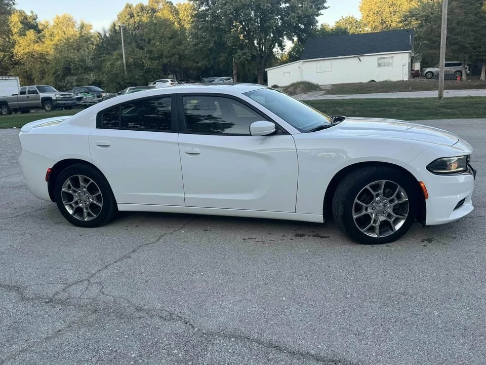 2015 Dodge Charger 6th Gen - Image 4 of 13