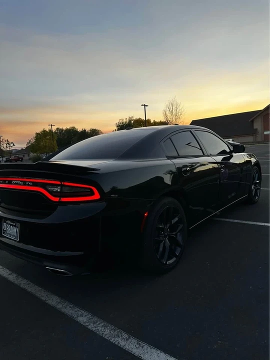 2015 Dodge Charger 7th Gen - Image 6 of 16