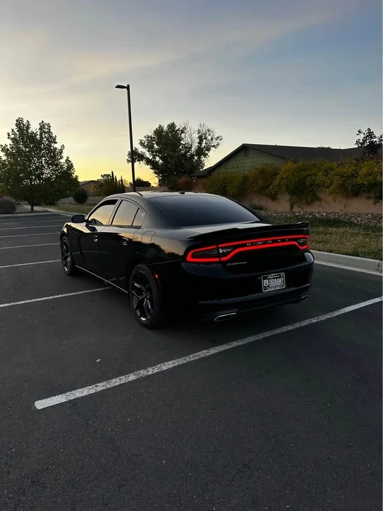 2015 Dodge Charger 7th Gen - Image 8 of 16