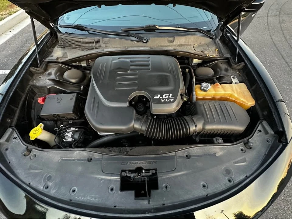 2015 Dodge Charger 7th Gen - Image 15 of 16