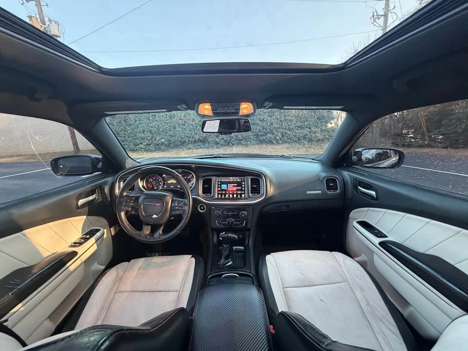 2015 Dodge Charger 7th Gen - Image 15 of 19