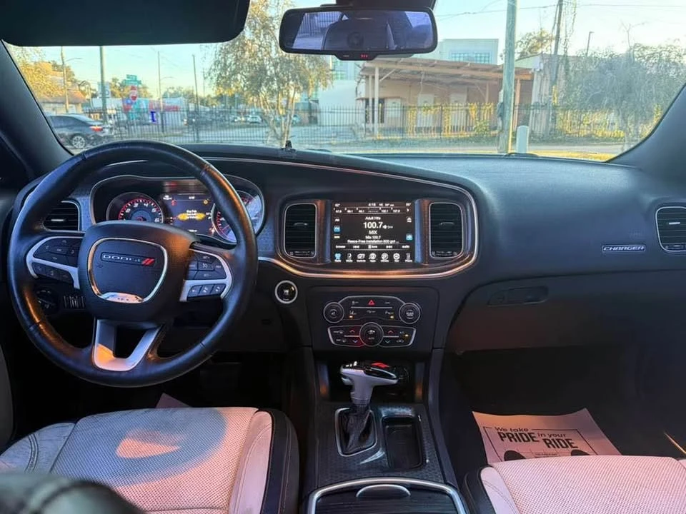 2015 Dodge Charger 7th Gen - Image 8 of 15