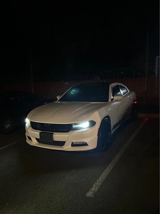 2015 Dodge Charger 7th Gen - Image 4 of 16