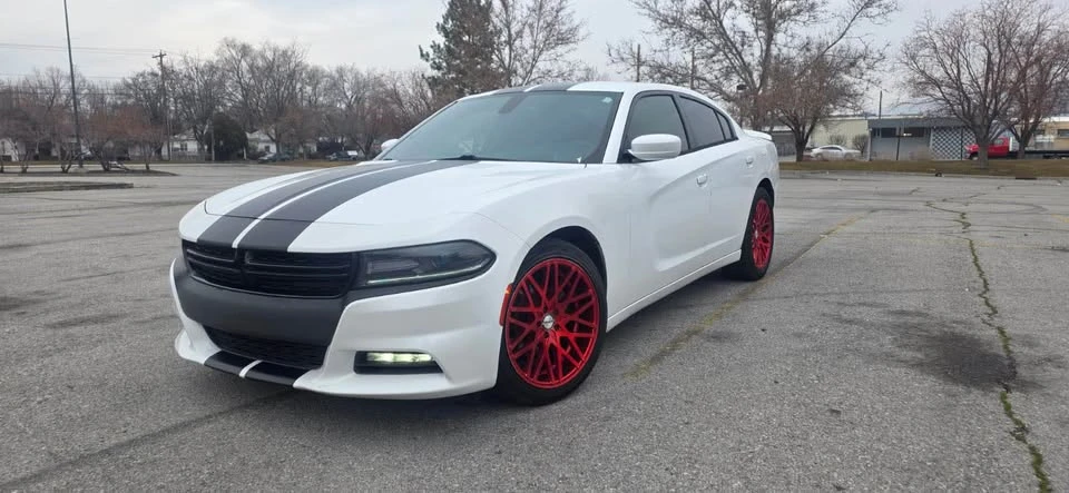 2015 Dodge Charger 7th Gen - Image 10 of 11