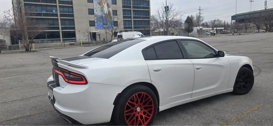 2015 Dodge Charger 7th Gen - Image 3 of 11