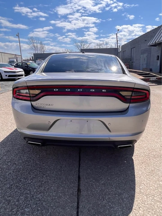 2015 Dodge Charger 7th Gen - Image 5 of 8