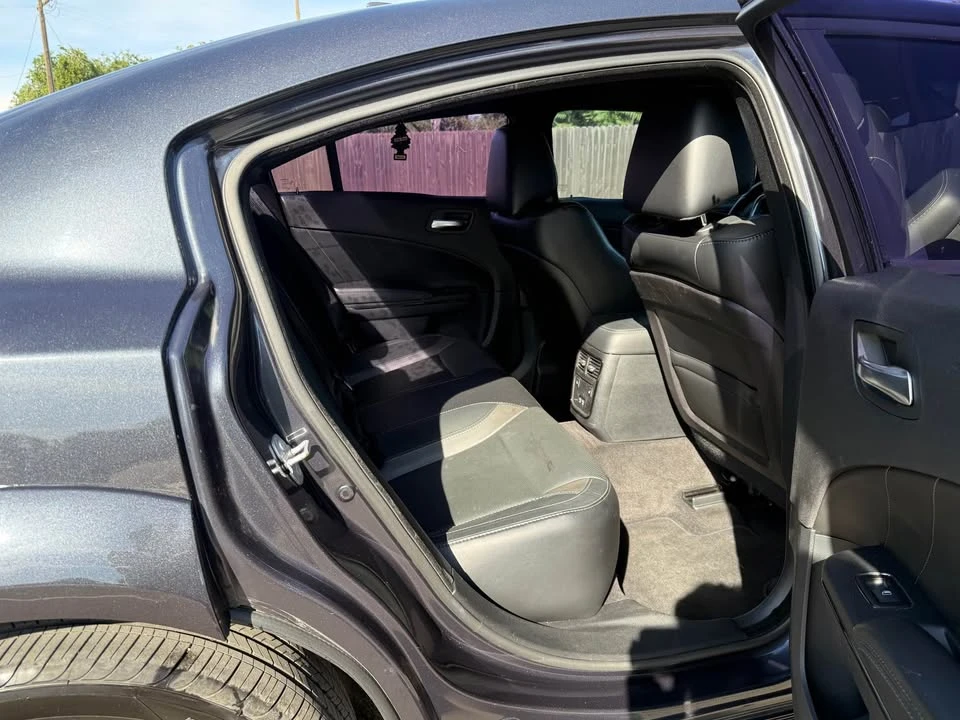2015 Dodge Charger 7th Gen - Image 10 of 17