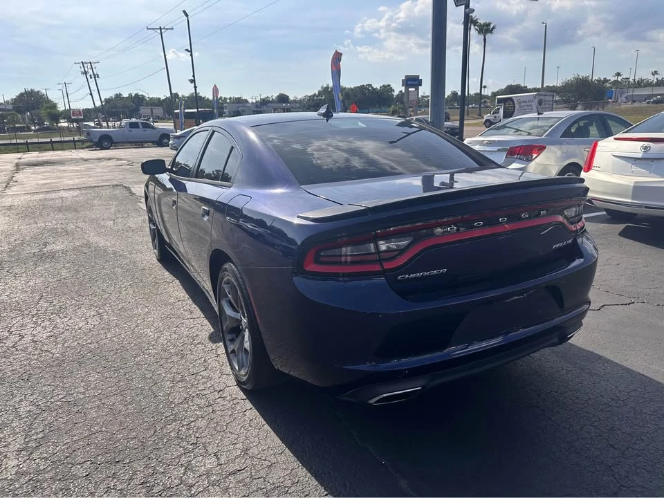 2015 Dodge Charger 7th Gen - Image 3 of 10
