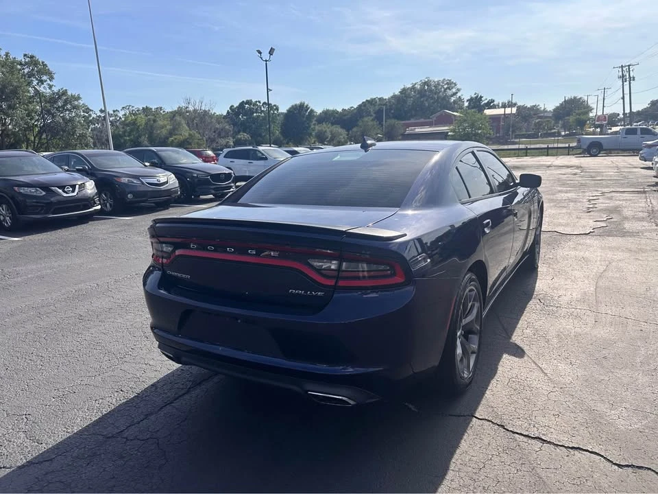 2015 Dodge Charger 7th Gen - Image 5 of 10