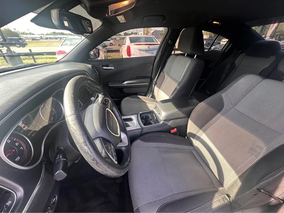 2015 Dodge Charger 7th Gen - Image 9 of 10
