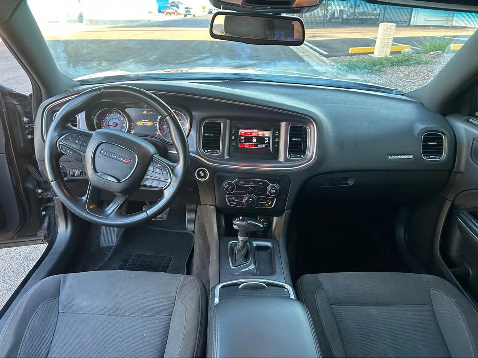 2015 Dodge Charger 7th Gen - Image 9 of 15