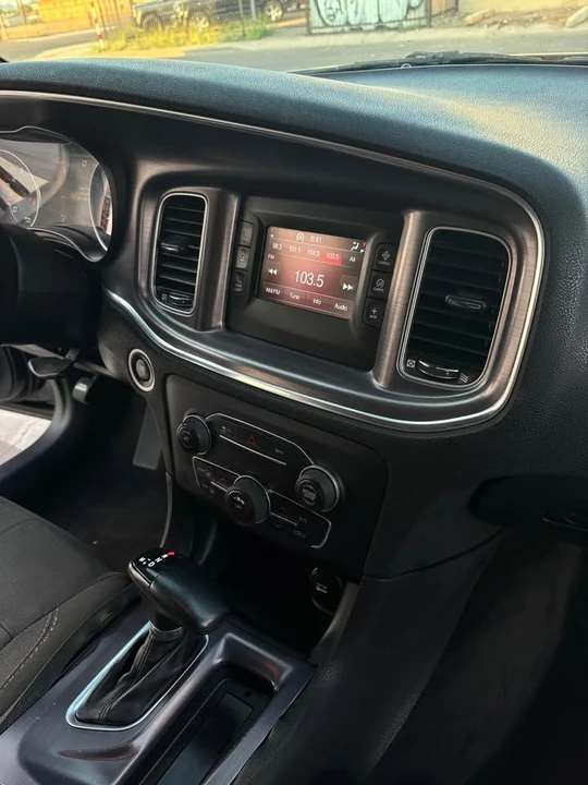 2015 Dodge Charger 7th Gen - Image 6 of 7