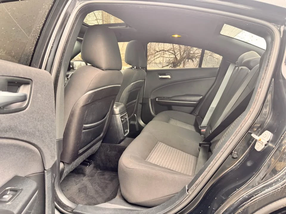 2015 Dodge Charger 7th Gen - Image 4 of 10