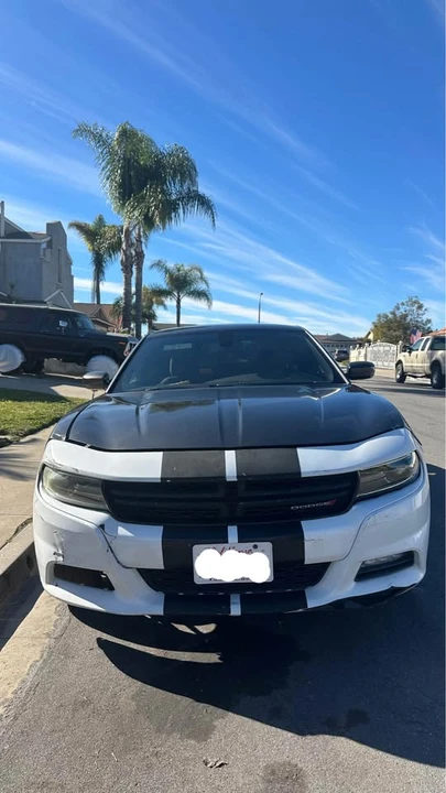 2015 Dodge Charger 7th Gen - Image 2 of 9