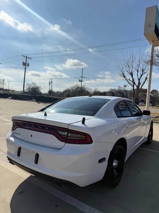 2015 Dodge Charger 7th Gen - Image 4 of 11