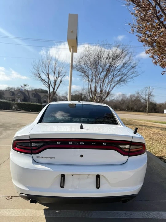 2015 Dodge Charger 7th Gen - Image 3 of 11
