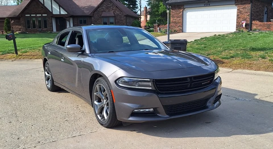 2015 Dodge Charger 7th Gen - Image 4 of 15