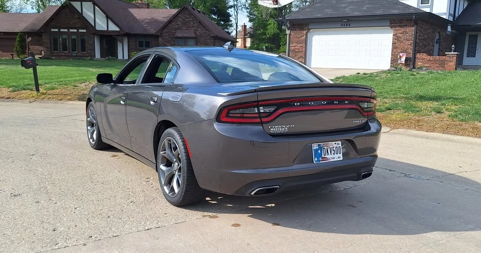 2015 Dodge Charger 7th Gen - Image 8 of 15
