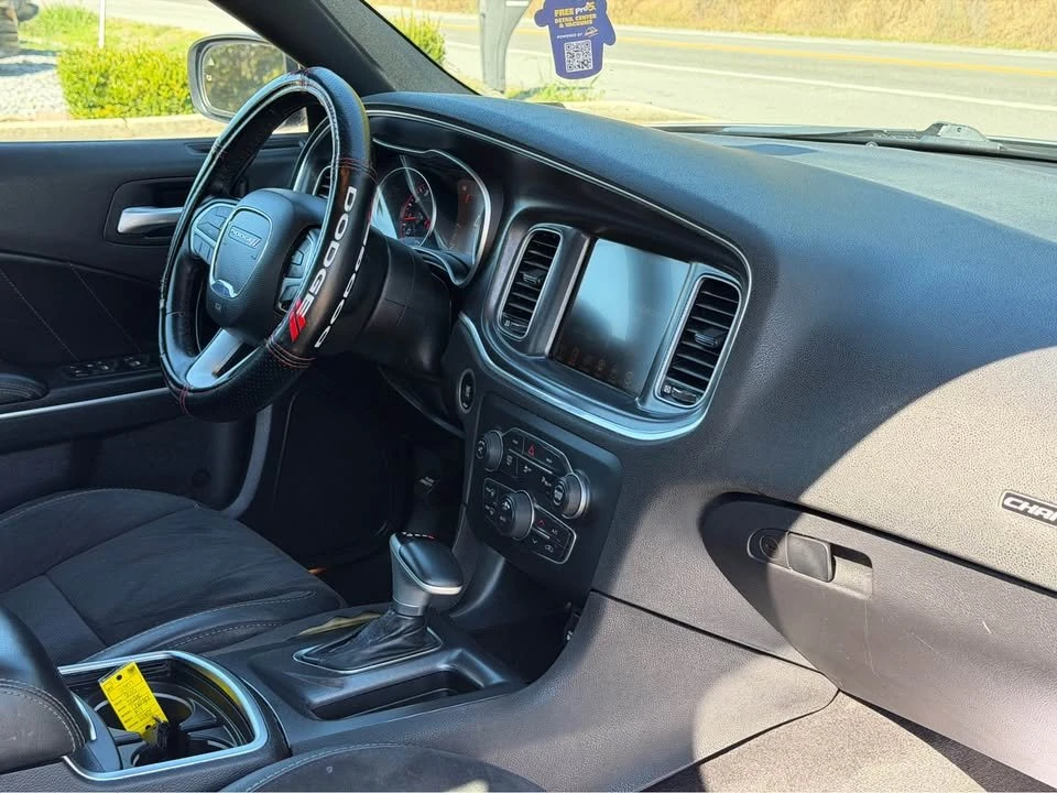 2015 Dodge Charger 7th Gen - Image 12 of 17