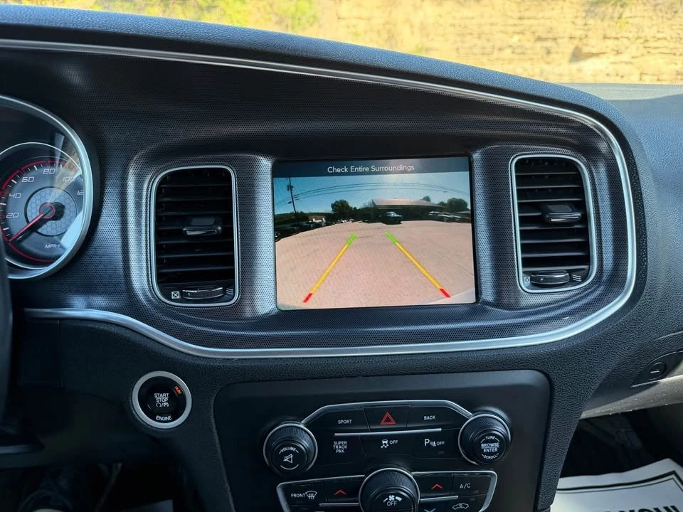 2015 Dodge Charger 7th Gen - Image 14 of 17