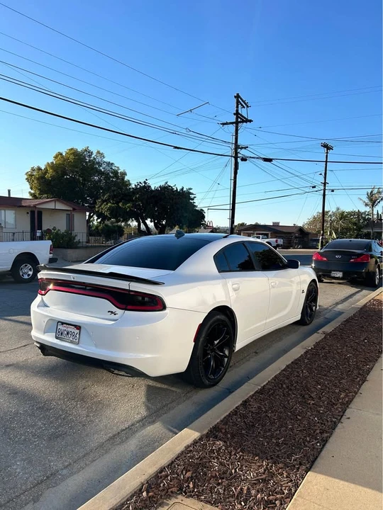 2015 Dodge Charger 7th Gen - Image 3 of 6