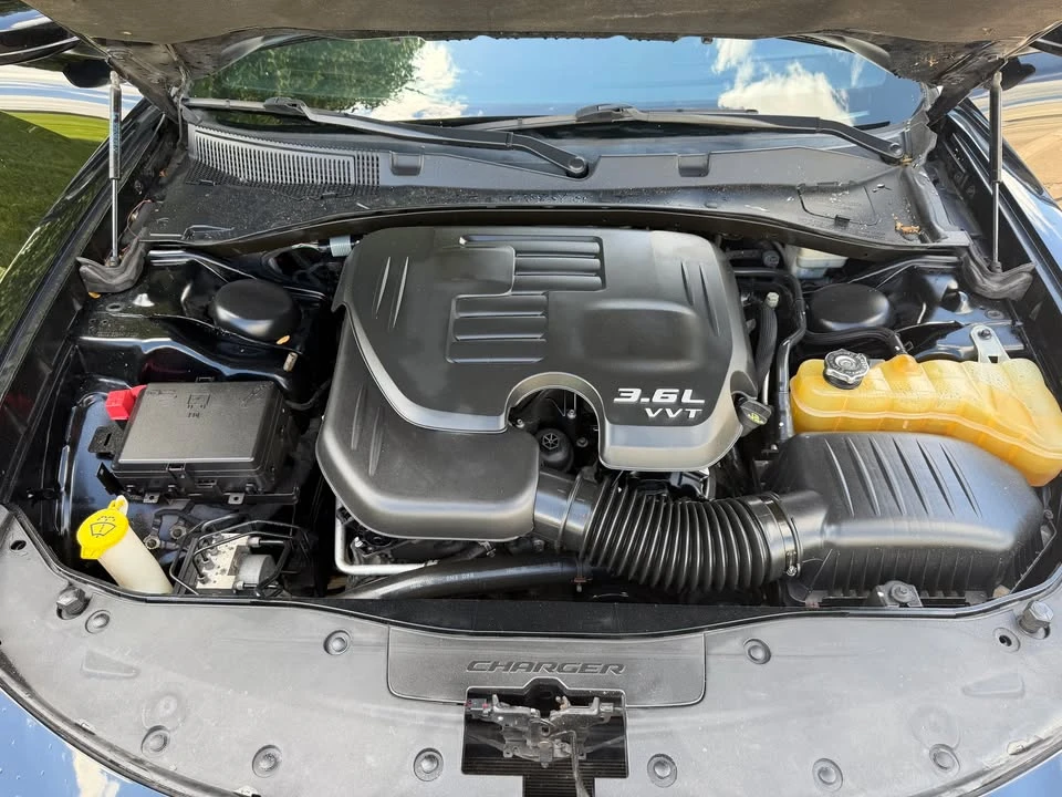 2015 Dodge Charger 7th Gen - Image 10 of 20