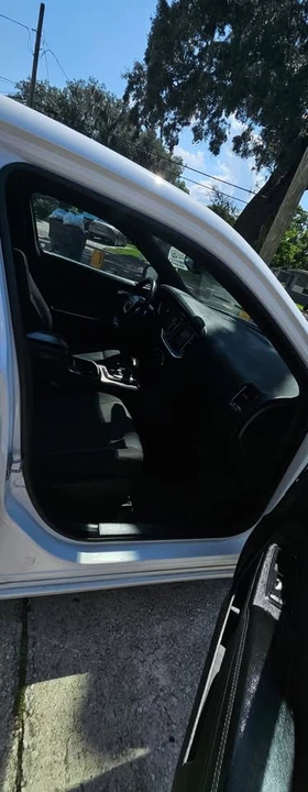 2015 Dodge Charger 7th Gen - Image 2 of 15