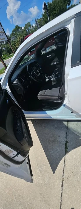 2015 Dodge Charger 7th Gen - Image 6 of 15