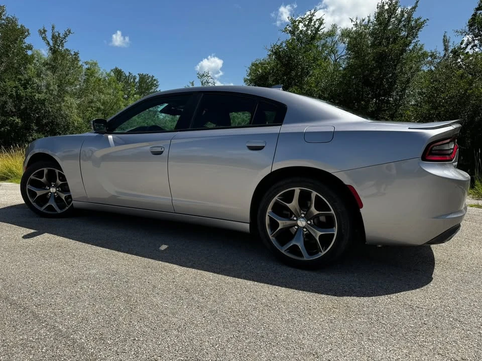 2015 Dodge Charger 7th Gen - Image 2 of 11