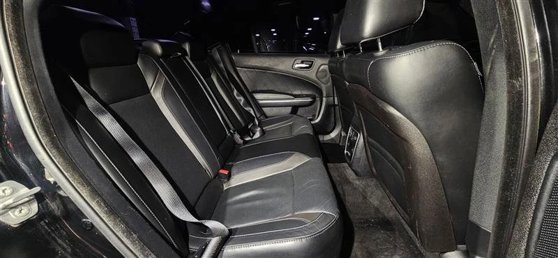 2015 Dodge Charger 7th Gen - Image 14 of 15