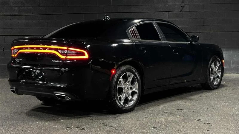 2015 Dodge Charger 7th Gen - Image 2 of 15