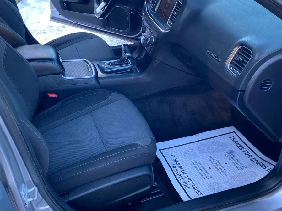2015 Dodge Charger 7th Gen - Image 9 of 16