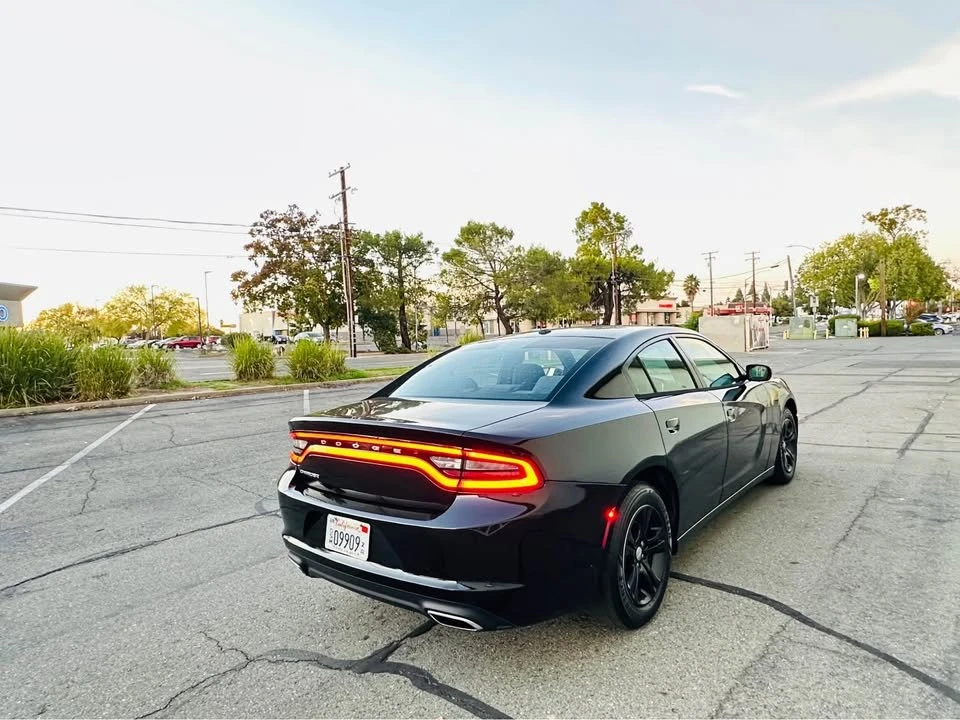 2015 Dodge Charger 7th Gen - Image 4 of 11