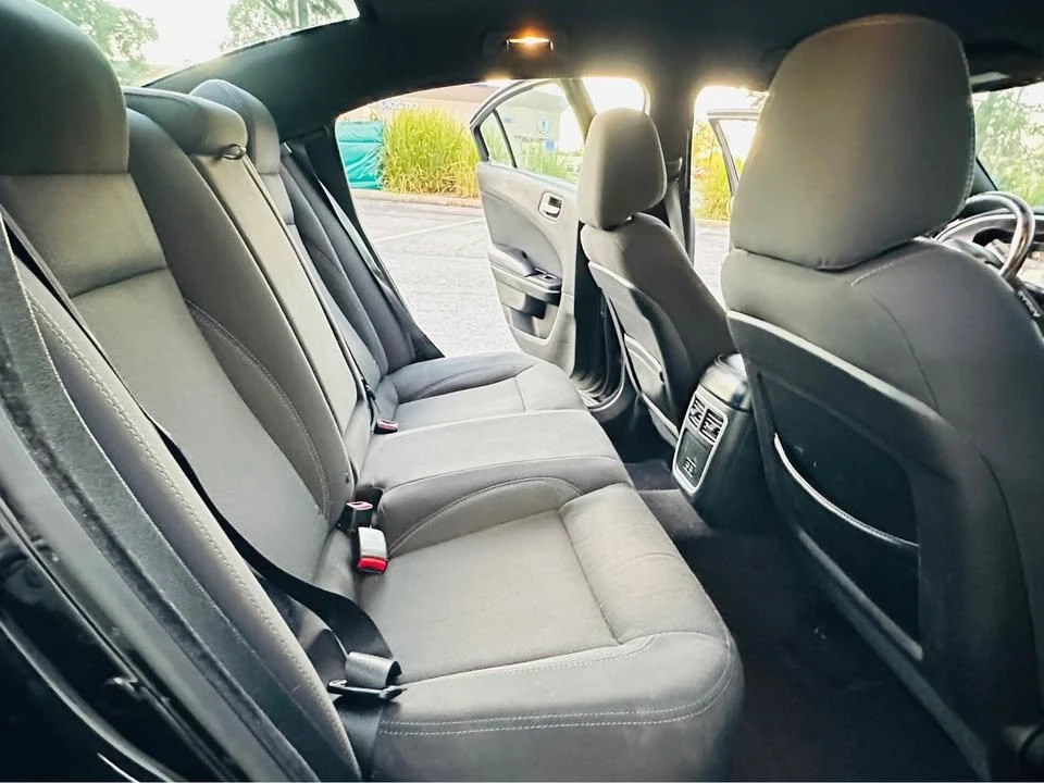 2015 Dodge Charger 7th Gen - Image 10 of 11