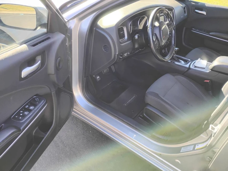2015 Dodge Charger 7th Gen - Image 9 of 12