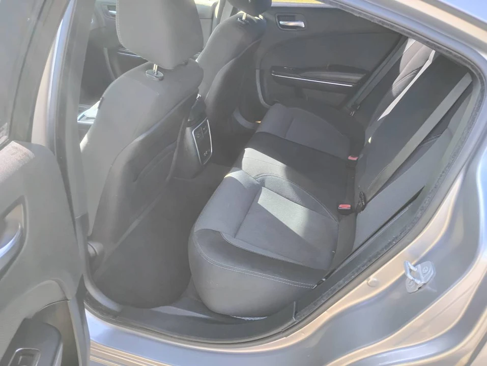 2015 Dodge Charger 7th Gen - Image 8 of 12