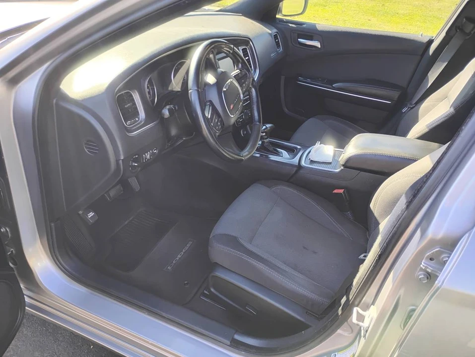 2015 Dodge Charger 7th Gen - Image 11 of 12