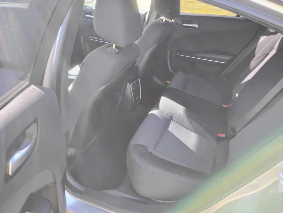 2015 Dodge Charger 7th Gen - Image 10 of 12